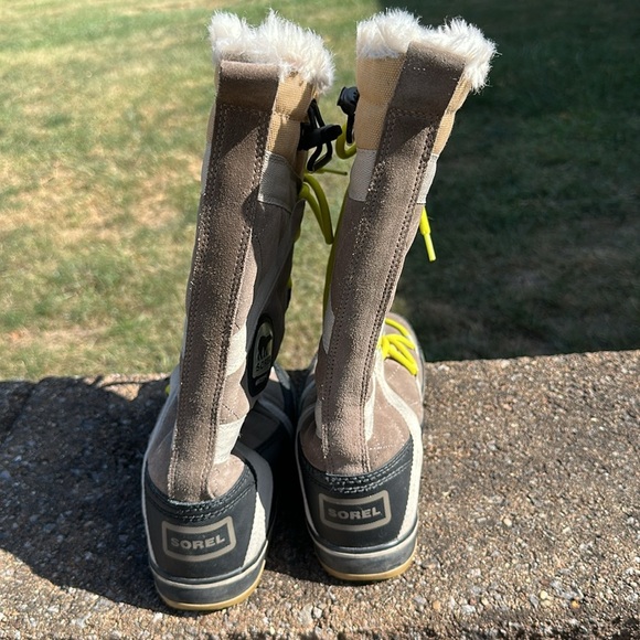 Sorel Glacy Explorer Winter Snow Boot - Picture 4 of 7